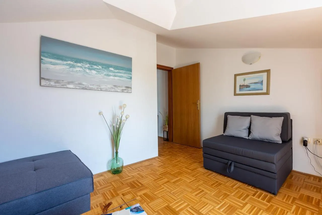 Apartments Villa Bare Kastav