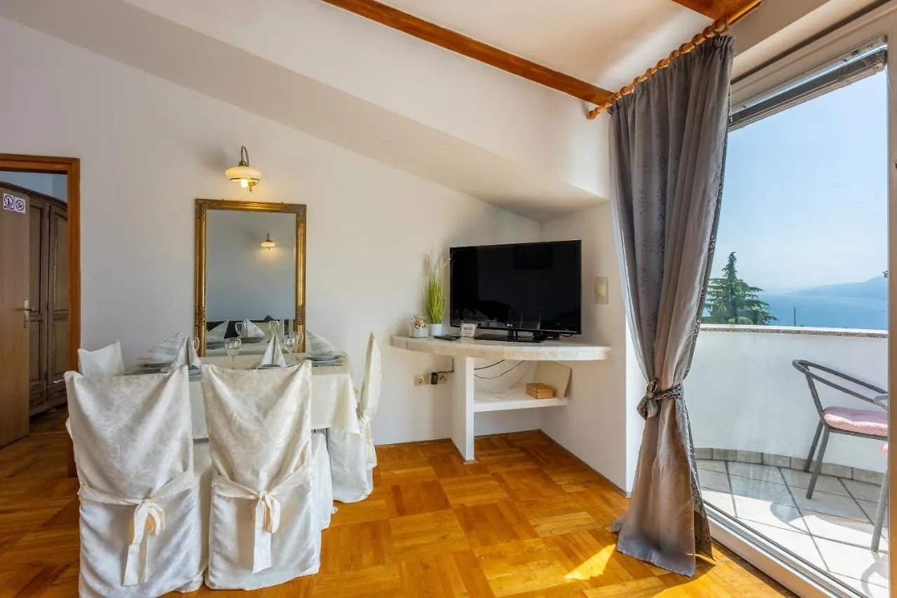 Apartments Villa Bare Kastav