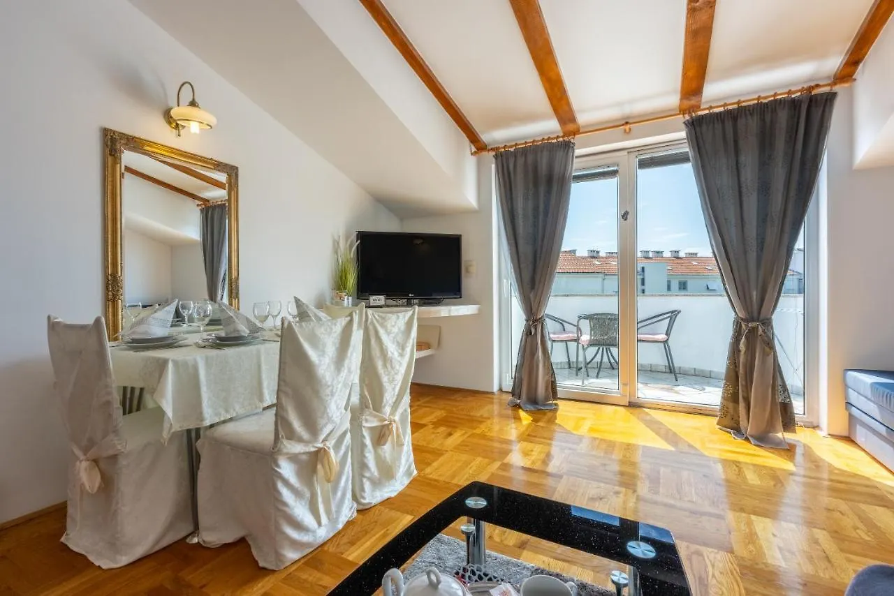 Apartments Villa Bare Kastav